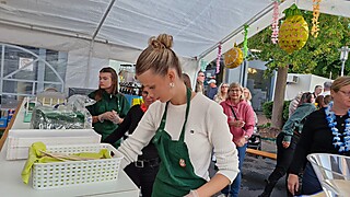 Cocktails und Crepes von der Stadt-Garde