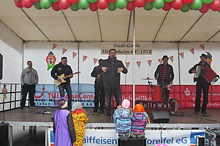 Super Stimmung auf dem Merler Dorfplatz