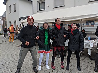 Super Stimmung auf dem Merler Dorfplatz
