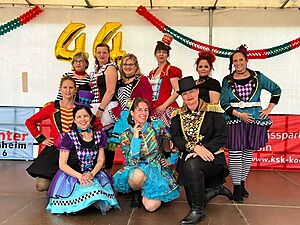 Geburtstagsparty auf dem Merler Dorfplatz