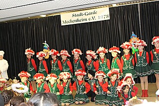 Jecke Kids feierten in Merl