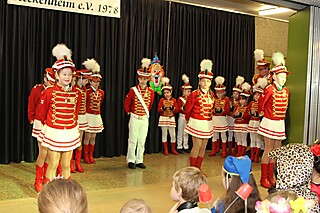 Jecke Kids feierten in Merl
