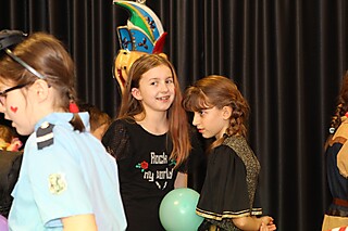 Jecke Kids feierten in Merl