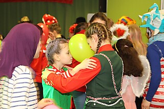 Jecke Kids feierten in Merl