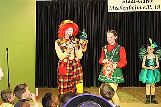 Jecke Kids feierten in Merl