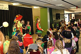 Jecke Kids feierten in Merl