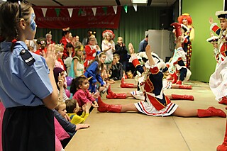 Jecke Kids feierten in Merl