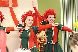Jecke Kids feierten in Merl
