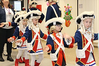 Jecke Kids feierten in Merl