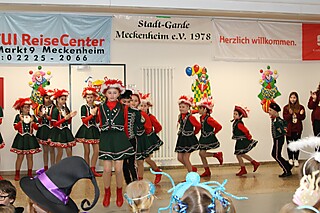 Clown Coco und die Stadt-Garde Meckenheim e.V. begeisterten die kleinen Jecken!