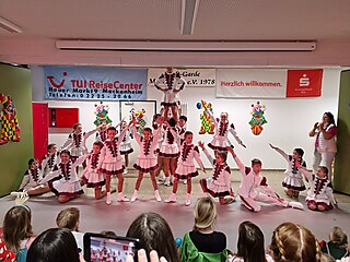 Clown Coco und die Stadt-Garde Meckenheim e.V. begeisterten die kleinen Jecken!