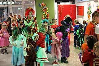 Clown Coco und die Stadt-Garde Meckenheim e.V. begeisterten die kleinen Jecken!