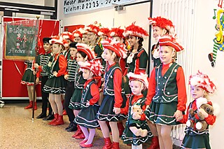 Jecke Kids feierten in Merl
