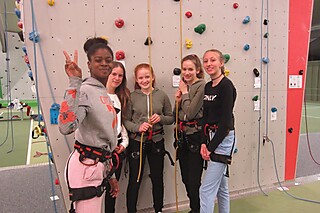 Die Stadt-Gardisten zu Besuch in der Kletterhalle