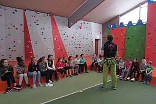 Die Stadt-Gardisten zu Besuch in der Kletterhalle
