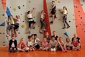 Ein Dankeschön für die vergangene Session:Stadt-Garde Kinder in der Kletterhalle