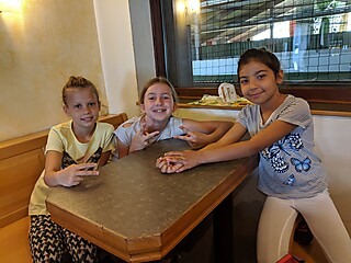 Stadt-Garde Kinder in der Kletterhalle