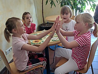 Stadt-Garde Kinder in der Kletterhalle
