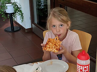 Stadt-Garde Kinder in der Kletterhalle