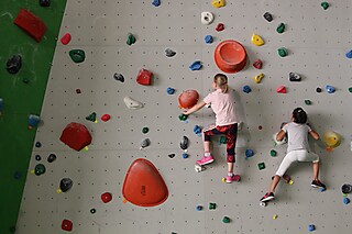 Stadt-Garde Kinder in der Kletterhalle