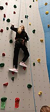 Die Kinder- und Jugendgruppe zu Besuch in der Kletterhalle