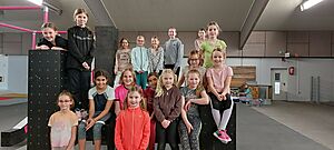 Die Kinder- und Jugendgruppe zu Besuch in der Kletterhalle