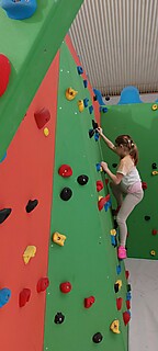 Die Kinder- und Jugendgruppe zu Besuch in der Kletterhalle