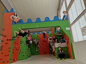 Kletternachmittag für die TänzerInnen der Stadt-Garde Meckenheim e.V.:Im Sportpoint wurden neue Höhen erklommen
