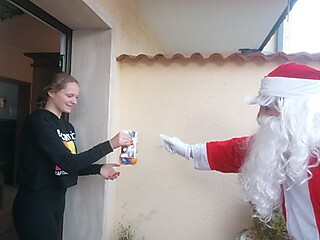 Der Nikolaus besucht die Stadt-Garde Kinder