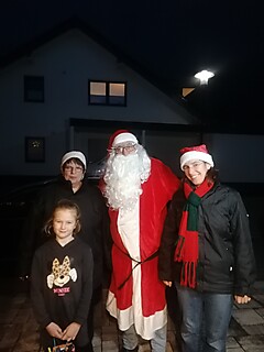 Der Nikolaus besucht die Stadt-Garde Kinder
