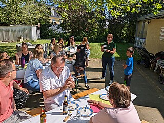 Stadt-Garde wählte und grillte