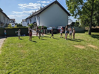 Stadt-Garde wählte und grillte