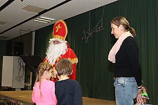 Der Nikolaus besucht die Stadt-Garde