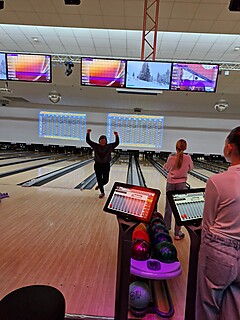 Stadt-Garde feiert Weihnachtsfeier im Bowlingcenter 