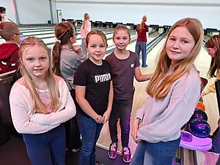 Stadt-Garde feiert Weihnachtsfeier im Bowlingcenter 