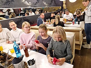 Stadt-Garde feiert Weihnachtsfeier im Bowlingcenter 
